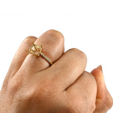 Cushion 9x9mm Ring Semi Mount in14K Yellow Gold with Diamond Accents