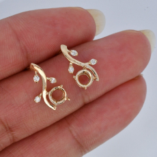 Round 5mm  Earring Semi Mount in 14K Gold With Diamond Accents