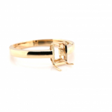 Emerald Cut 7x5mm Ring Semi Mount in 14K Yellow Gold