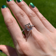 Emerald Cut 9x7mm Ring Semi Mount in 14K White Gold with Accent Diamonds (RG2858)