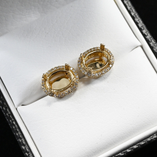 Oval 9x7mm Earring Semi Mount in 14K Yellow Gold with Accent Diamonds (447293)