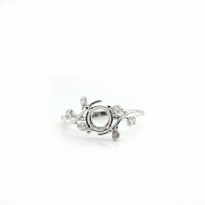 Round 6x6mm Ring Semi Mount In 14k White Gold With Accent Diamond