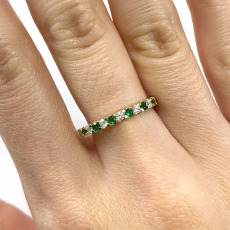 Zambian Emerald Round 0.16 Carat Ring Band in 14K Yellow Gold with Accent Diamonds (RG4897)