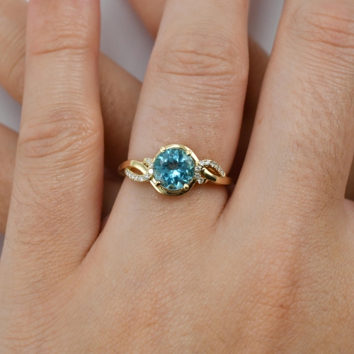 Apatite 1.34 Carat With Accented Diamond Ring In 14k Yellow Gold
