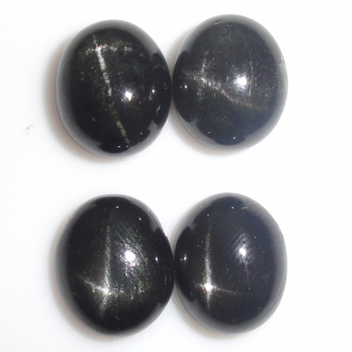 Black Star Diopside Oval 11X9mm  Approximately 20 Carat