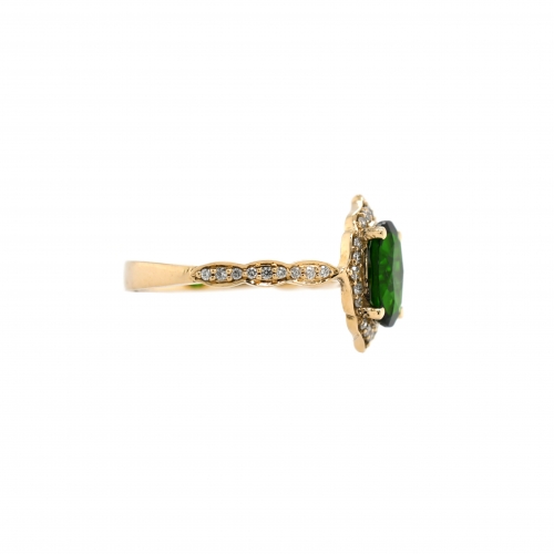Chrome Diopside Oval 1.69 Carat With Diamond Accent in 14K Yellow Gold
