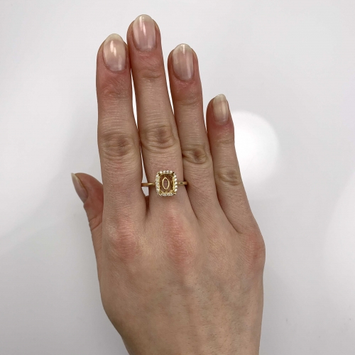 Emerald Cushion 8x6mm Ring Semi Mount in 14K Yellow Gold With White Diamond (RG0421)