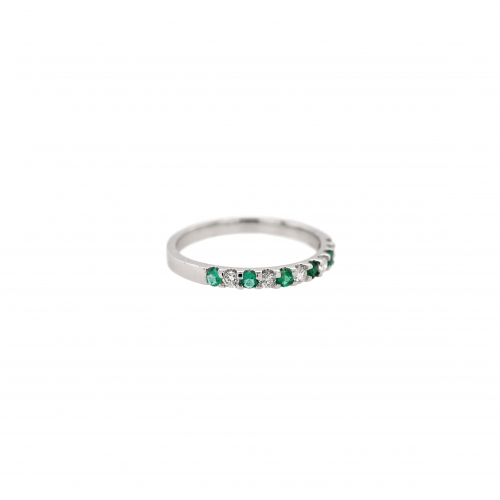 Emerald Round 0.16 Carat Ring Band in 14K White Gold with Accent Diamonds (RG4897)