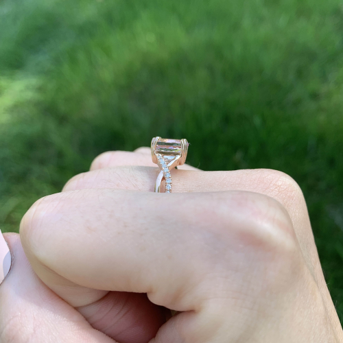 Morganite Oval 1.81 Carat Ring With Accent Diamonds In 14k Rose Gold