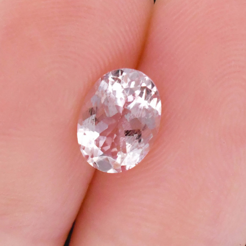 Morganite Oval 8x6mm Single Piece Approximately 0.95 Carat
