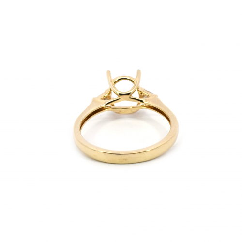 Oval 9x7mm Ring Semi Mount in 14K Yellow Gold with Diamond Accents