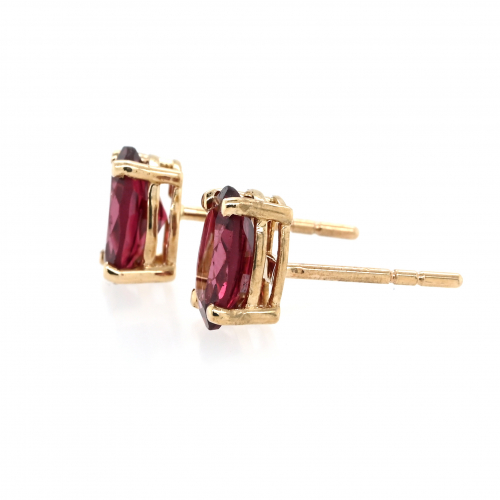 Raspberry Garnet Oval Shape 2.87 Carat Stud Earring In 14K Gold