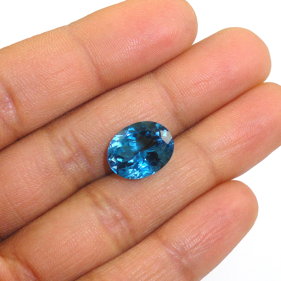 Gemstones-Swiss Blue Topaz Oval 13.5x11mm 8.33 Carat-TOPAZ 8.33 OVAL BLUE
